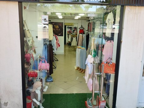 Obyekt - İnşaatçılar m. - 30 m²
