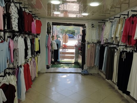 Obyekt - İnşaatçılar m. - 30 m²