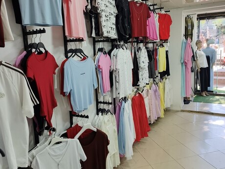 Obyekt - İnşaatçılar m. - 30 m²