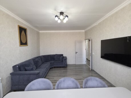 4 rooms · 100 m² · floor 7/9, Bakıxanov