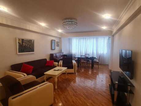 Elan №6285699 - Bakı, 28 May m., 3 otaqlı, 100 m², 7/9 mərtəbə