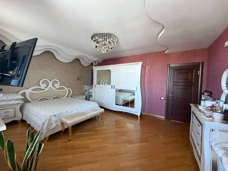 4 otaqlı mənzil, 178 m², Nizami: 650 000 ₼ 5