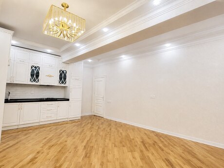 2-комн. новостройка - м. 28 мая - 60 м²