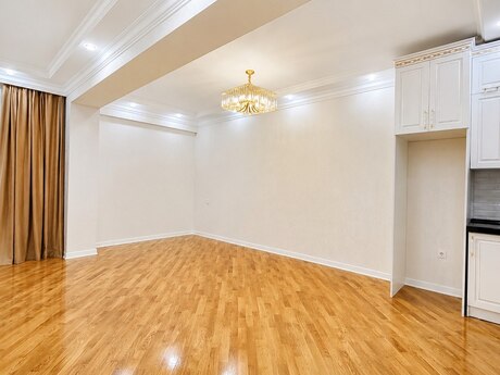2-комн. новостройка - м. 28 мая - 60 м²
