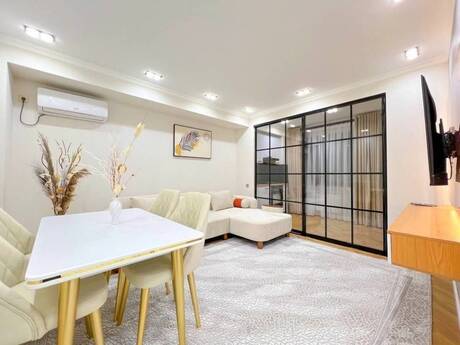 Kirayə 3 otaqlı mənzil, 121 m², Nəsimi: 1 600 ₼/ay 2