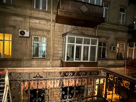 Объявление №6286180 - Баку, м. Ичеришехер, 3-комн., 80 м², 2/2 этаж