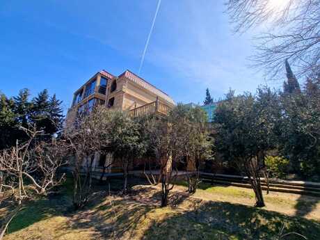 6-комн. дом/дача - пос. Горадил - 400 м²