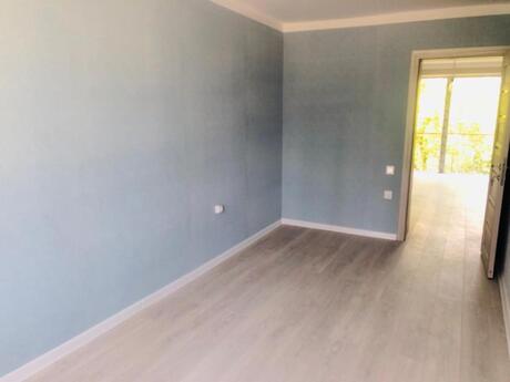 3-комн. офис - м. Элмляр Академиясы - 75 м²