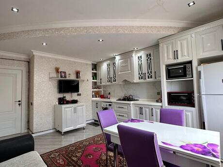 Elan №6286295 - Bakı, Memar Əcəmi m., 3 otaqlı, 150 m², 19/21 mərtəbə