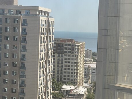 4 otaqlı mənzil, 206 m², 28 May: 572 000 ₼ 4
