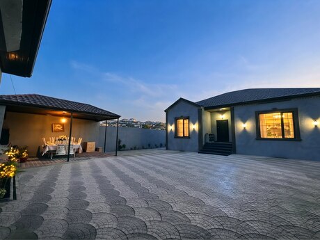 Elan №6286401 - Bakı, Novxanı q., 4 otaqlı, 300 m²