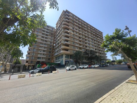 Elan №6286518 - Bakı, 28 May m., 3 otaqlı, 135 m², 9/17 mərtəbə