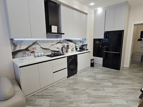 2 otaqlı mənzil, 82 m², 28 May: 295 000 ₼ 5