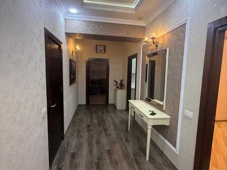 3-комн. новостройка - пос. Бакиханова - 100 м²