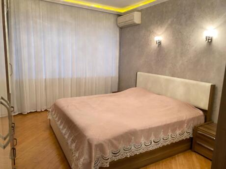 Объявление №6286779 - Баку, м. Элмляр Академиясы, 3-комн., 110 м², 5/9 этаж