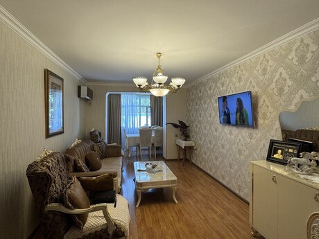 Elan №6286932 - Bakı, İnşaatçılar m., 3 otaqlı, 80 m², 4/5 mərtəbə