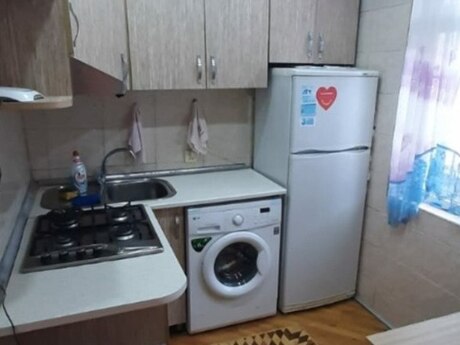 3-room old-build apartment for rent in Gənclik, 85 m², 800 AZN/mo, photo 2 / 9