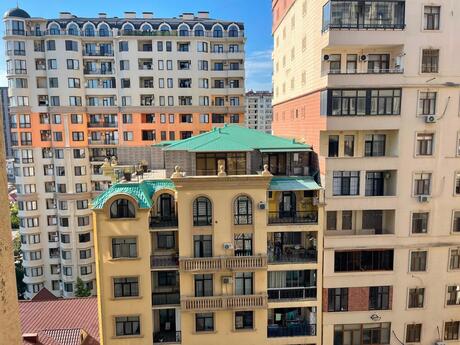 Elan №6286982 - Bakı, Nəsimi r., 4 otaqlı, 180 m², 11/16 mərtəbə