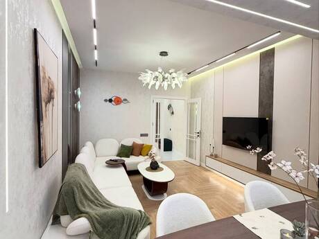 2 rooms · 85 m² · floor 12/18, Renessans Palace