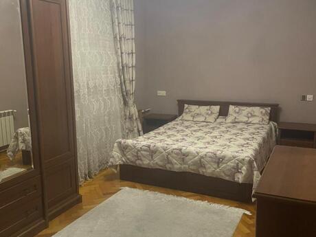 Elan №6287105 - Bakı, 28 May m., 3 otaqlı, 75 m², 5/5 mərtəbə