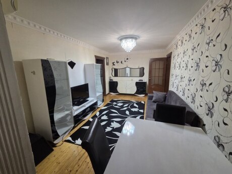 2 otaqlı köhnə tikili - Elmlər Akademiyası m. - 55 m²