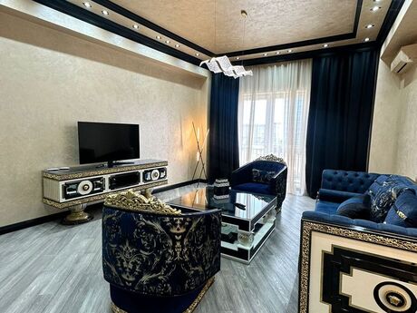 Kirayə 3 otaqlı mənzil, 140 m², Ağ şəhər: 3 000 ₼/ay 2