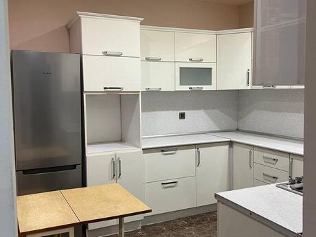 Объявление №6287395 - Баку, Хатаинский р., 3-комн., 76 м², 17/17 этаж