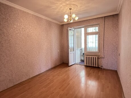 3 otaqlı köhnə tikili - Memar Əcəmi m. - 80 m²