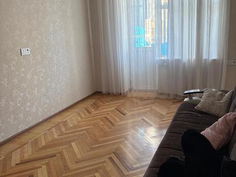 Elan №6287586 - Bakı, Elmlər Akademiyası m., 2 otaqlı, 60 m², 5/5 mərtəbə