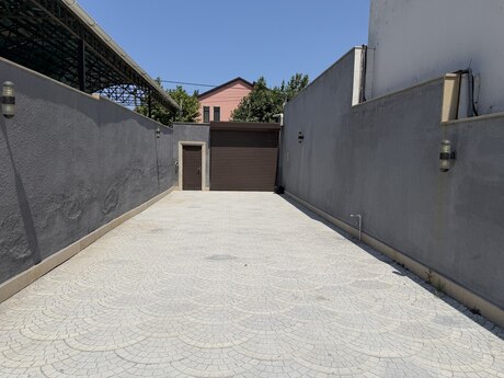 6 otaqlı həyət evi/bağ evi - Mərdəkan q. - 255 m²