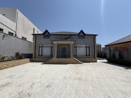 6 otaqlı həyət evi/bağ evi - Mərdəkan q. - 255 m²
