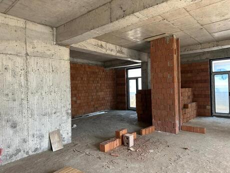 3 otaqlı mənzil, 118 m², 28 May: 400 000 ₼ 2
