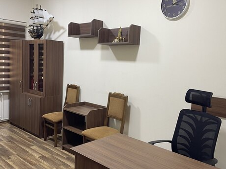 1 otaqlı ofis - Avtovağzal m. - 17 m²