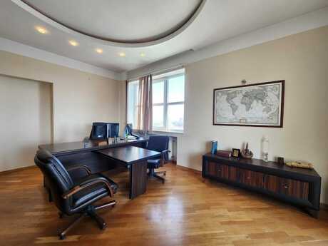 3 otaqlı mənzil, 101 m², 28 May: 330 000 ₼ 4