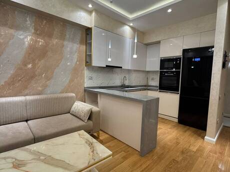 Kirayə 3 otaqlı mənzil, 110 m², 28 May: 1 600 ₼/ay 2