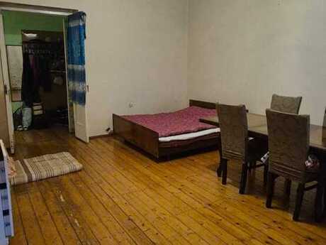 3 otaqlı köhnə tikili - Neftçilər m. - 90 m²