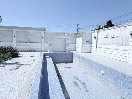 5 otaqlı həyət evi/bağ evi - Mərdəkan q. - 340 m²