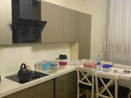 Elan №6288159 - Bakı, Elmlər Akademiyası m., 4 otaqlı, 140 m², 15/16 mərtəbə