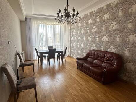 2 otaqlı yeni tikili - İnşaatçılar m. - 80 m²