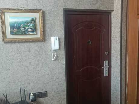 5 otaqlı köhnə tikili - 8-ci mikrorayon q. - 145 m²