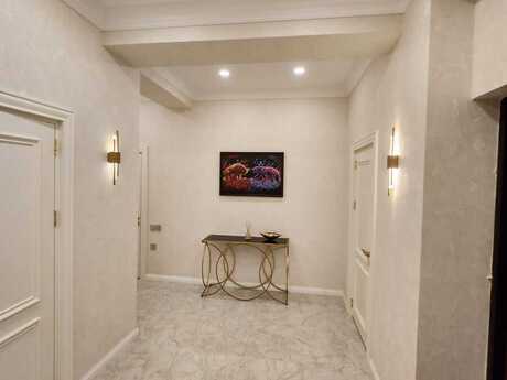 Elan №6288285 - Bakı, Ağ şəhər q., 3 otaqlı, 100 m², 3/8 mərtəbə