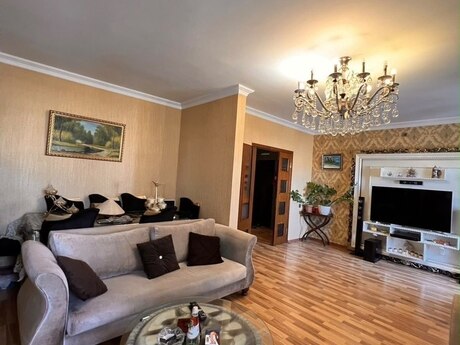 4 otaqlı köhnə tikili - Əhmədli m. - 100 m²