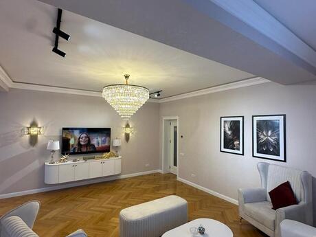 3 otaqlı mənzil, 147 m², Gənclik: 645 000 ₼ 3