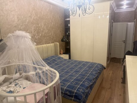 4 otaqlı yeni tikili - Xırdalan - 144.2 m²