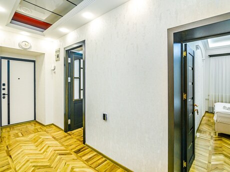Аренда: 3-комнатная квартира, 83 м², Sahil: 70 ₼/мес 3
