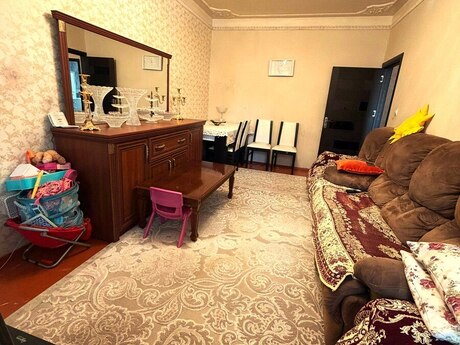 3 otaqlı köhnə tikili - Xalqlar Dostluğu m. - 90 m²
