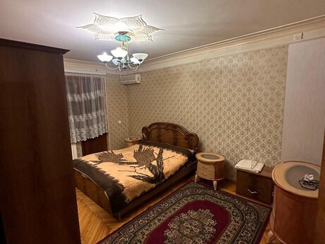 Объявление №6288835 - Баку, м. Низами, 3-комн., 90 м², 1/6 этаж