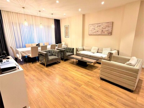 Royal Park kompleksində 5 otaqlı həyət evi kirayə verilir, 350 m², 6 800 AZN/ay, şəkil 2 / 12