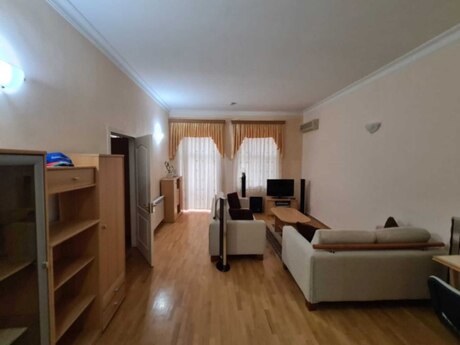 2 otaqlı köhnə tikili - Sahil m. - 60 m²