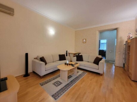 2 otaqlı köhnə tikili - Sahil m. - 60 m²